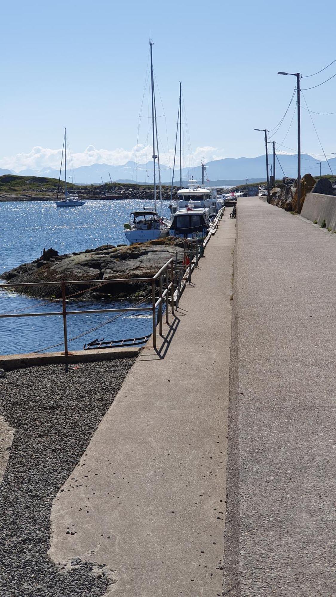 Trygheim Feriehus Bud Εξωτερικό φωτογραφία